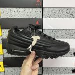 Supreme Running Shoes