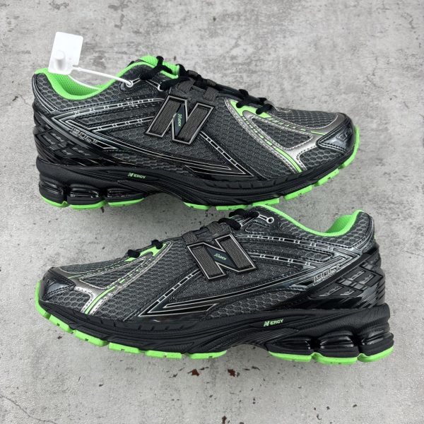 New Balance Ruler Green