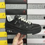 Louis Vuitton Sneakers Ash