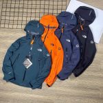 The North Face Down Jacket Red Gore-Tex Adjustable Drawstring Embroidery