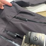 The North Face Down Jacket Red Gore-Tex Adjustable Drawstring Embroidery