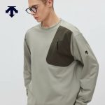 Descente Long-Sleeved Shirts Red Smooth To The Touch Light Outdoor