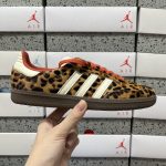 Adidas Sneakers