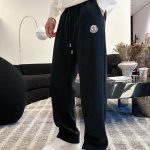 Moncler Casual Pants Red Delicate And Soft To The Touch Winter
