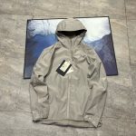 Archaeopteryx Outerwear Red Gore-Tex Windstopper Polyester Nylon Plain Weave Lace Running Simple Design Urban Commuting Patch
