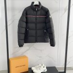 Moncler Long-Sleeved Jacket Red Duck Down
