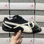 Puma Sneakers