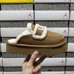 Ugg Slippers Red
