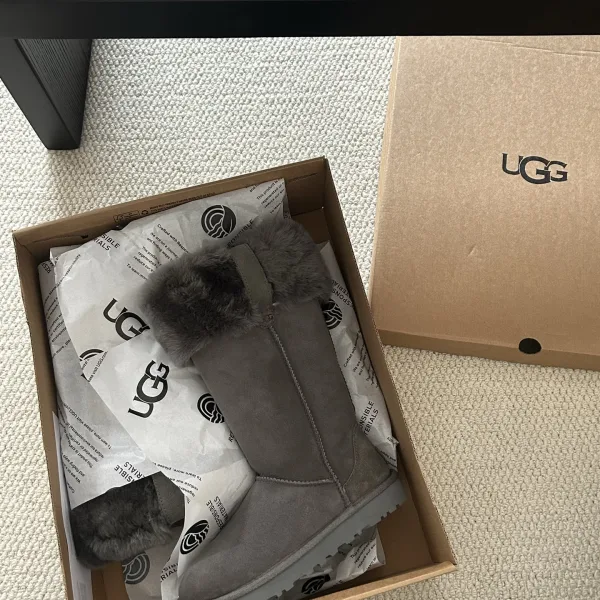 Ugg Tweed Snow Boots