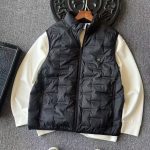 Lululemon Vest Black Duck Down Fleece Soft Youthful Energy Metal Logo
