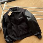 Globe Jacket Red Chenil