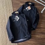 Mammut Waterproof Jacket Red Gore-Tex Down Nylon Fleece Fabric Outdoor Functionality Rock Climbing Zippered Pocket