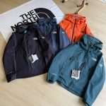 The North Face Outerwear Red Gore-Tex Down Professional Outdoor Waterproof Sealing Embroidery