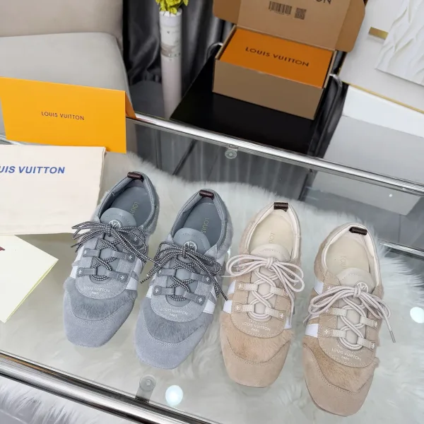 Louis Vuitton Sneakers Color