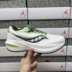 Saucony Ruler
