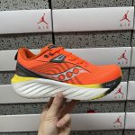 Saucony Ruler