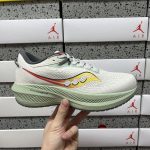 Saucony Ruler