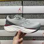 Saucony Ruler