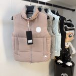 Canada Goose Hoodies Red Duck Down Simple And Elegant Winter