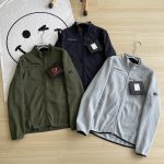 Mammut Outerwear Red Fleece Winter Zippered Pocket