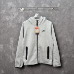 Nike Outerwear Red Cotton Fleece Autumn Winter And
