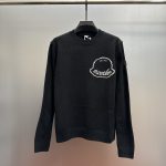 Moncler Long-Sleeved Sweater Red Wool Jacquard Patch