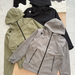 Descente Jacket Red Fleece Woven Fabric Zippered Pocket