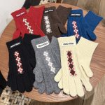 Miu Gloves
