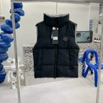 Canada Goose Down Jackets Red Wool Duck Mesh Minimalist Style Soft Colors Zippered Pocket