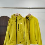 North Shirts Red Fleece Spring Autumn Winter And Abrasion-Resistant Fabric